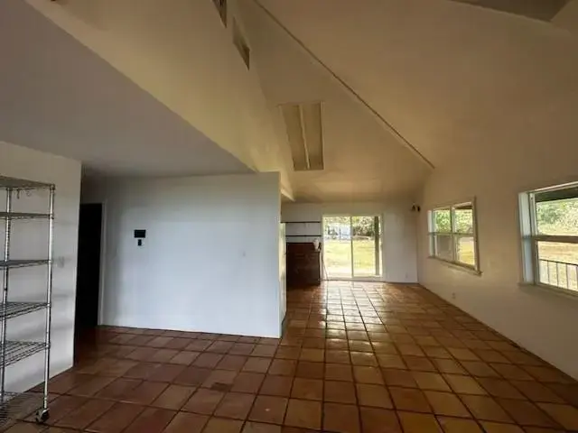 Listing Image for 6925 Kamehameha V Hwy 9 of 33