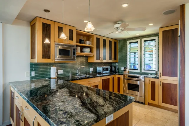 Listing Image for 320 Paani Pl 6a,6b,6c 21 of 30