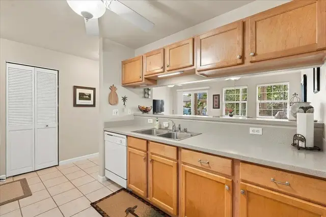 Listing Image for 45 Halili Ln 12b 19 of 47