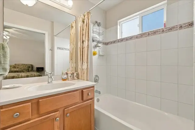 Listing Image for 45 Halili Ln 12b 37 of 47