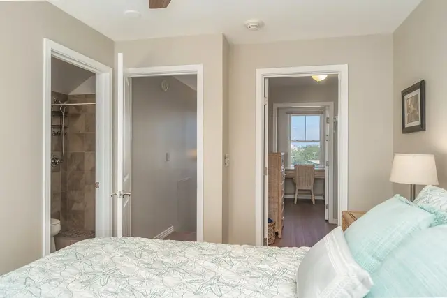 Listing Image for 3706 Lower Honoapiilani Rd D40 25 of 48