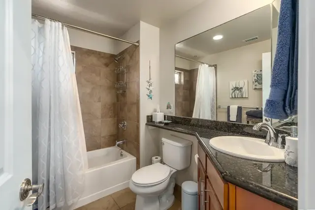 Listing Image for 3706 Lower Honoapiilani Rd D40 33 of 48