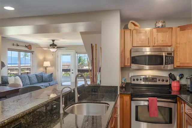 Listing Image for 3706 Lower Honoapiilani Rd D40 4 of 48