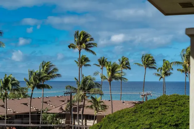 Listing Image for 3706 Lower Honoapiilani Rd D40 41 of 48