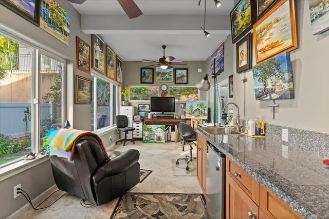 Listing Image for 8 Bermuda Pl 44 of 50