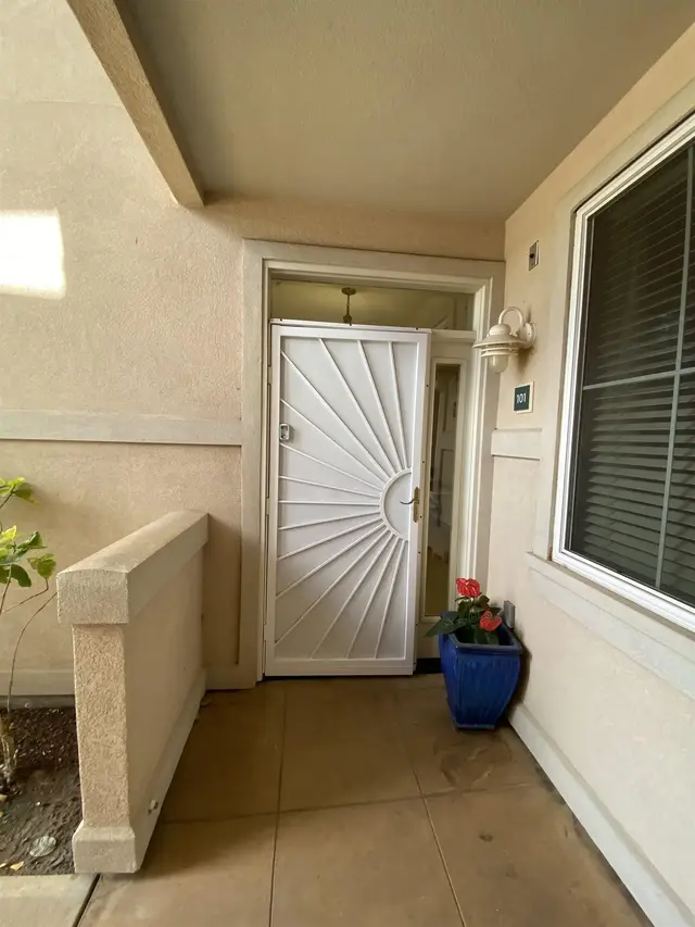 Listing Image for 34 Kai Makani Loop 101 3 of 20