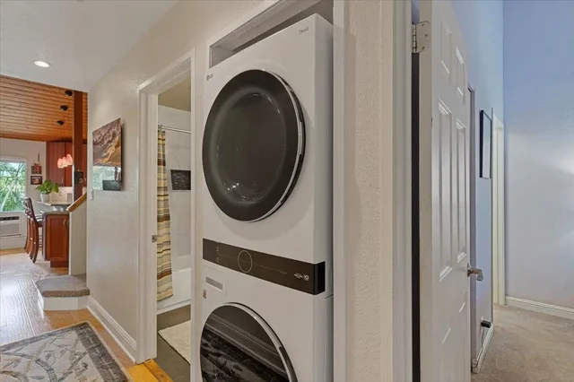 Listing Image for 15 Kulanihakoi St 17e 23 of 43