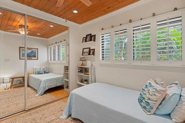 Listing Image for 15 Kulanihakoi St 17e 27 of 43