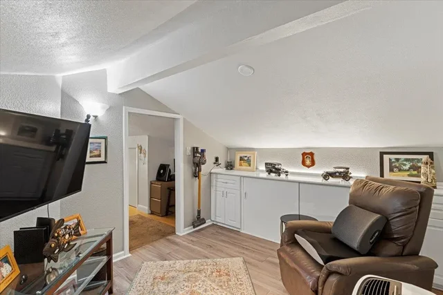 Listing Image for 15 Kulanihakoi St 17e 31 of 43