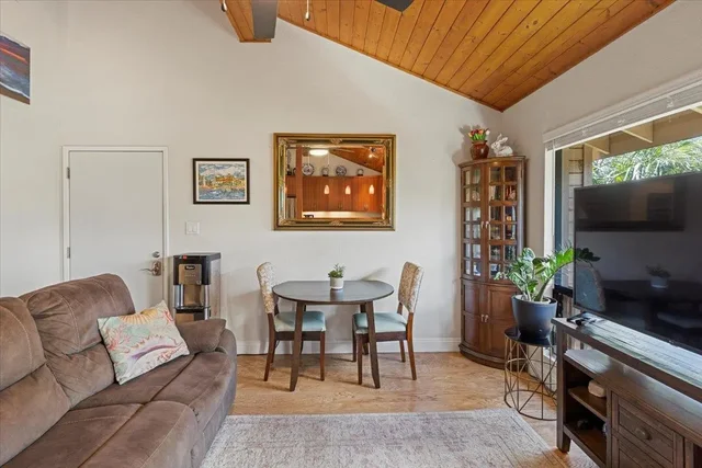 Listing Image for 15 Kulanihakoi St 17e 8 of 43