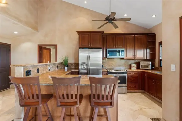 Listing Image for 10 Wailea Ekolu Pl 1006 12 of 50