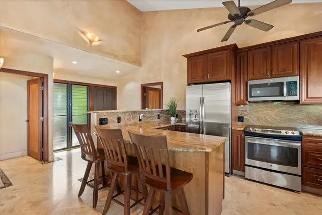 Listing Image for 10 Wailea Ekolu Pl 1006 9 of 50