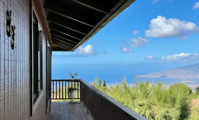 Listing Image for 77 Kahoea Pl 3 of 44