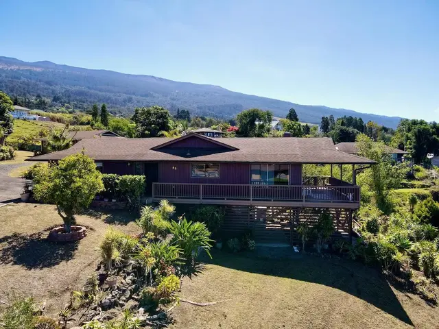 Listing Image for 77 Kahoea Pl 38 of 44