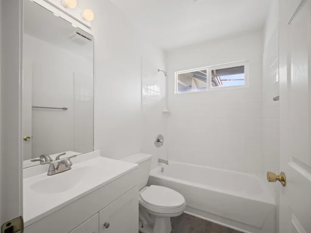 Listing Image for 568 Kailoa St 30 of 49