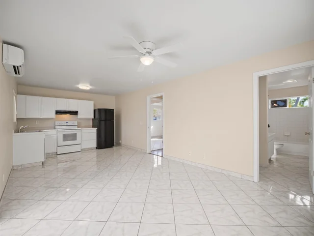 Listing Image for 568 Kailoa St 34 of 49