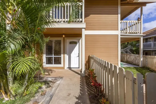 Listing Image for 140 Uwapo Rd 22-102 1 of 49