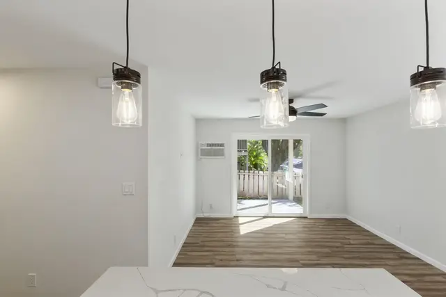 Listing Image for 140 Uwapo Rd 22-102 20 of 49