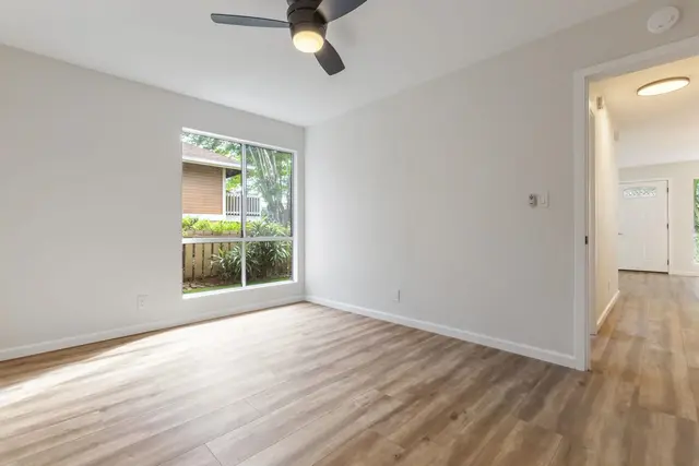 Listing Image for 140 Uwapo Rd 22-102 29 of 49