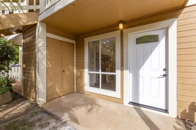 Listing Image for 140 Uwapo Rd 22-102 41 of 49