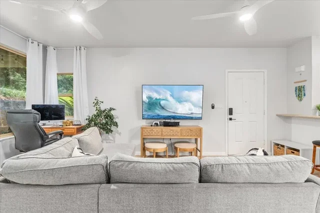 Listing Image for 141 Hoowaiwai Loop 2704 11 of 36