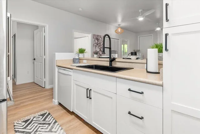 Listing Image for 141 Hoowaiwai Loop 2704 7 of 36