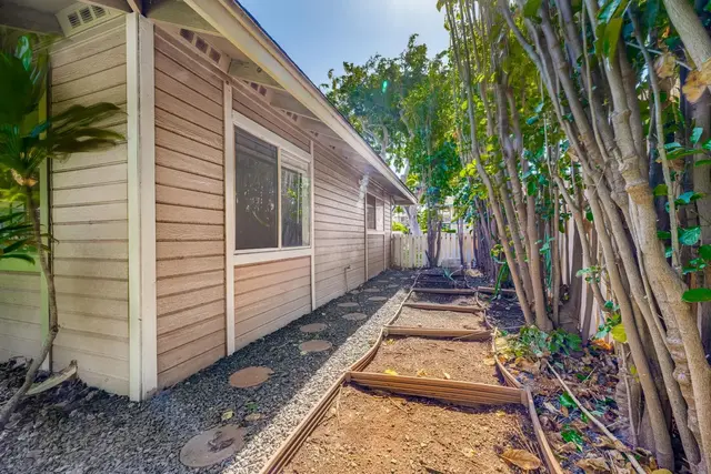 Listing Image for 480 Kenolio Rd Unit D 42 of 48