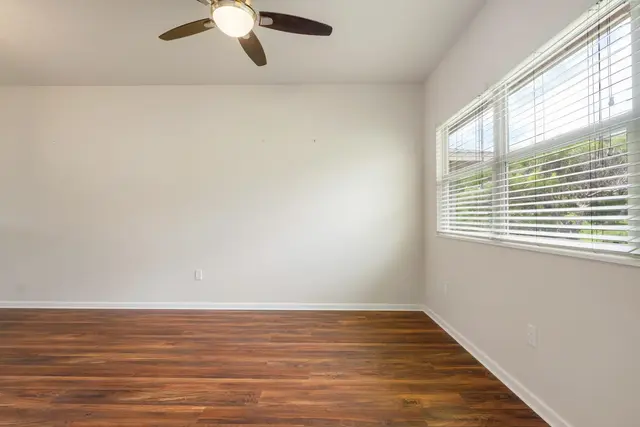 Listing Image for 119 Hoowaiwai Loop 906 14 of 39