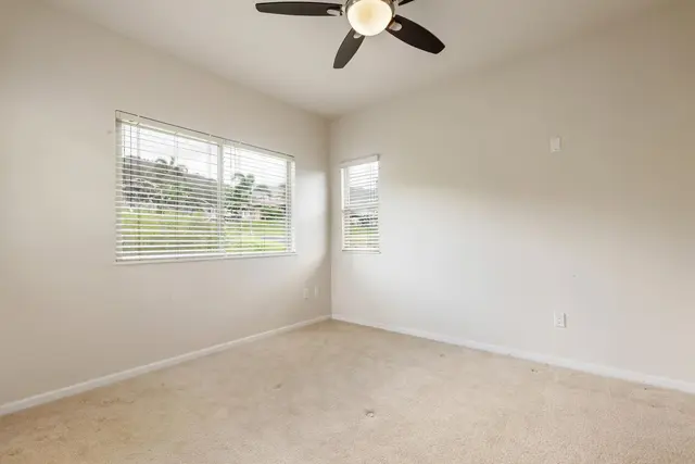 Listing Image for 119 Hoowaiwai Loop 906 18 of 39