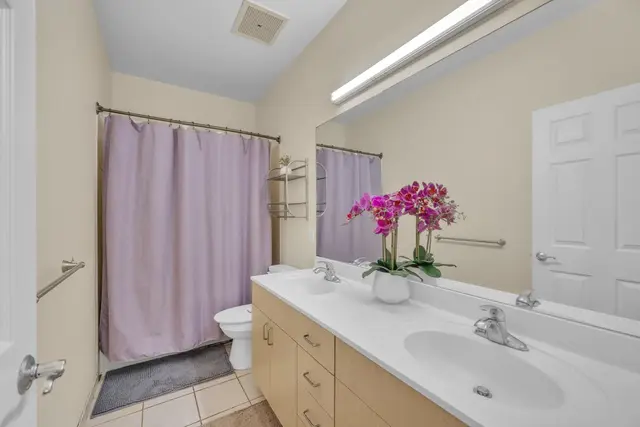 Listing Image for 28 Polohina Ln 17-1 18 of 35