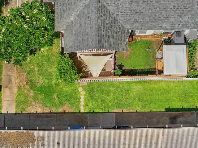 Listing Image for 160 Keonekai Rd 9-101 22 of 23
