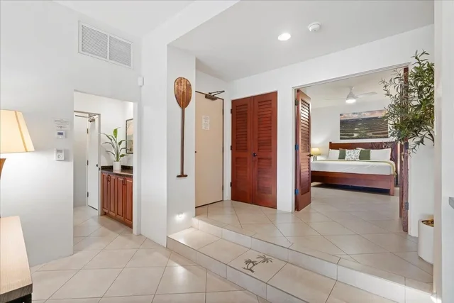 Listing Image for 500 Kapalua Dr 25 P 3-4 16 of 50