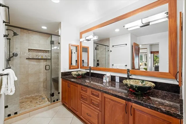 Listing Image for 500 Kapalua Dr 25 P 3-4 21 of 50