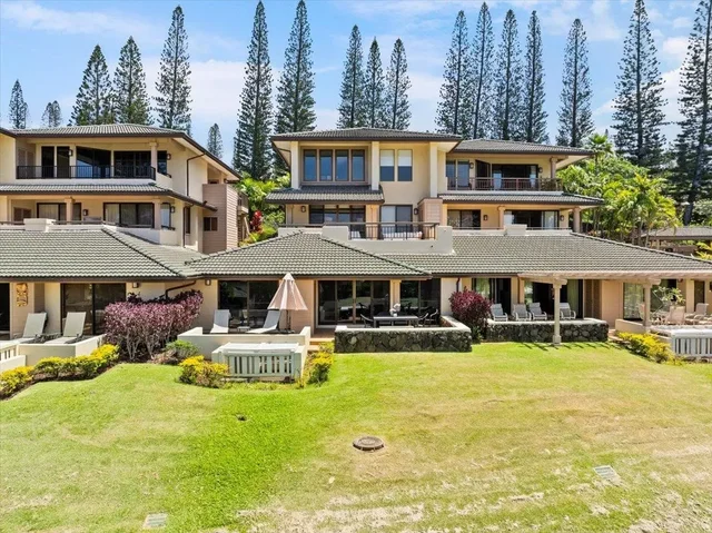 Listing Image for 500 Kapalua Dr 25 P 3-4 38 of 50