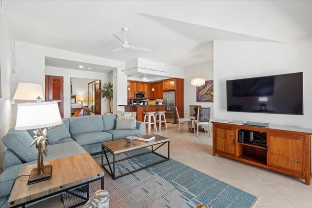 Listing Image for 500 Kapalua Dr 25 P 3-4 7 of 50