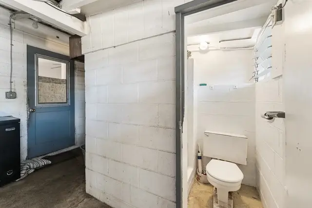 Listing Image for 401 S Kamehameha Ave 15 of 25