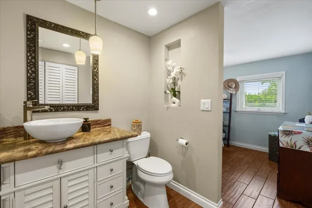 Listing Image for 219 Hoohale Pl 31 of 42