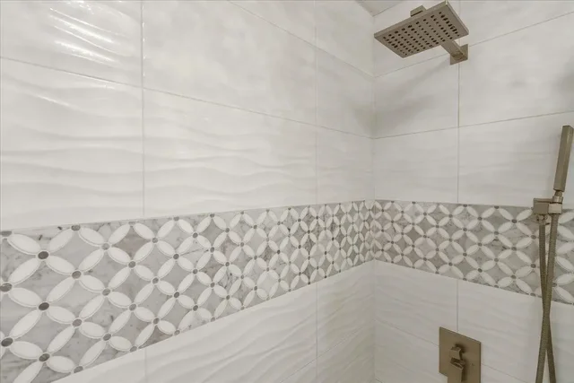 Listing Image for 219 Hoohale Pl 34 of 42