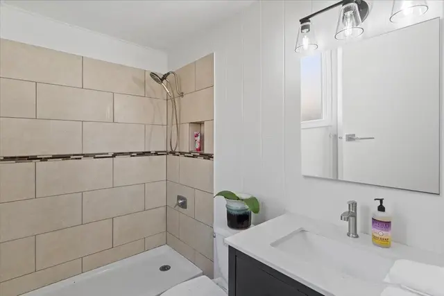 Listing Image for 471 Liholiho St 18 12 of 20