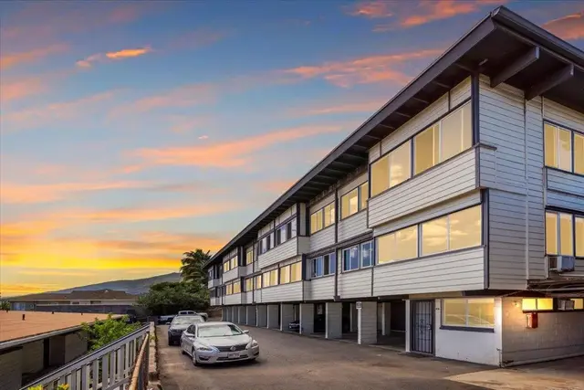 Listing Image for 471 Liholiho St 18 13 of 20