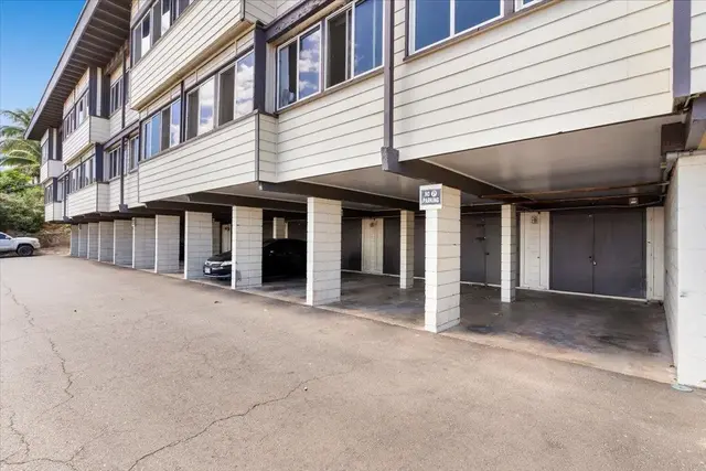 Listing Image for 471 Liholiho St 18 19 of 20