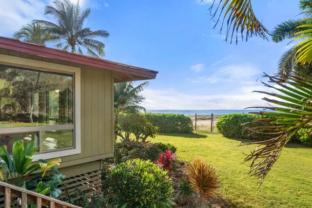 Listing Image for 2944 Kalua Koi Rd 22 of 47