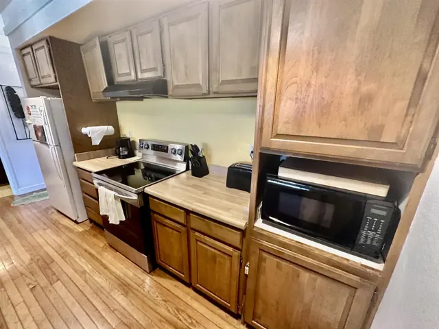 Listing Image for 100 Lio Pl O2 12 of 43