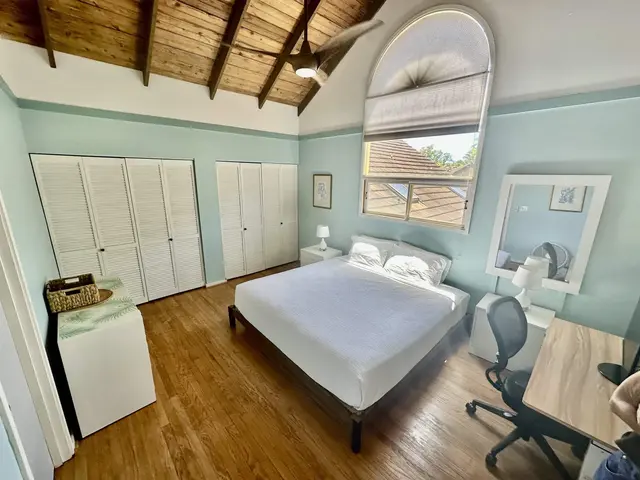 Listing Image for 100 Lio Pl O2 23 of 43