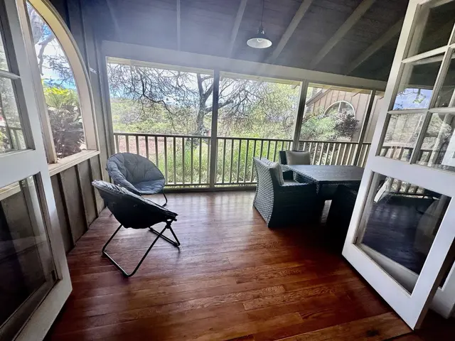 Listing Image for 100 Lio Pl O2 4 of 43