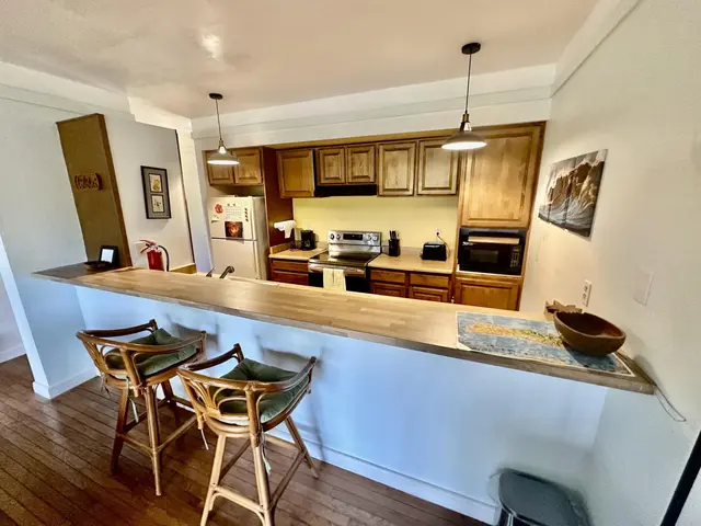 Listing Image for 100 Lio Pl O2 8 of 43