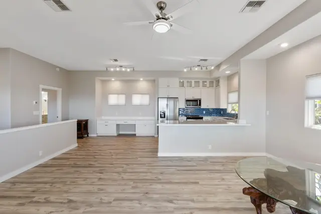Listing Image for 133 Oleander Pl 19 of 39