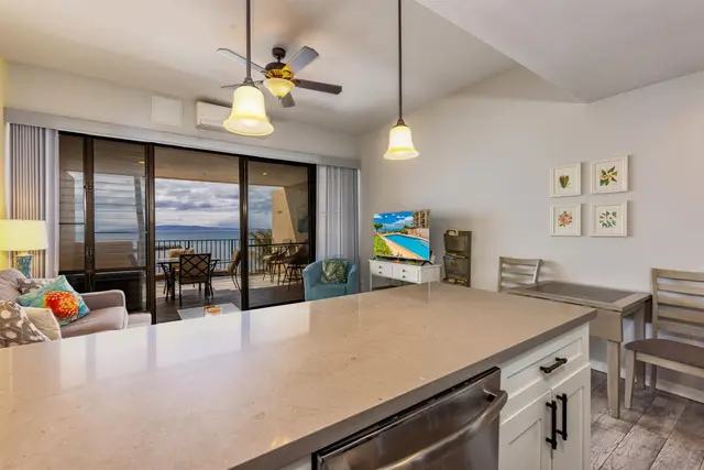 Listing Image for 50 Hauoli St 410 11 of 41