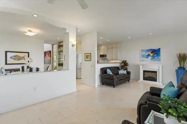Listing Image for 3950 Kalai Waa St D-103 11 of 38