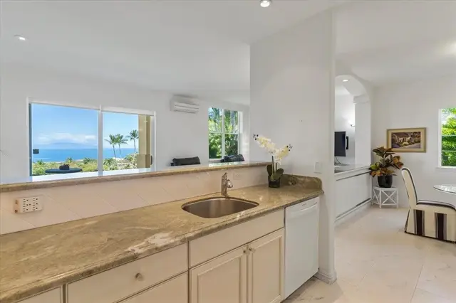 Listing Image for 3950 Kalai Waa St D-103 16 of 38